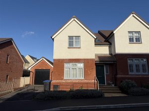 Threadneedle Street, Chippenham